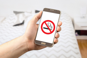What Are the Best Apps to Quit Smoking US hand holding mobile with no smoking logo 300x200 - What-Are-the-Best-Apps-to-Quit-Smoking-US-hand holding mobile with no smoking logo